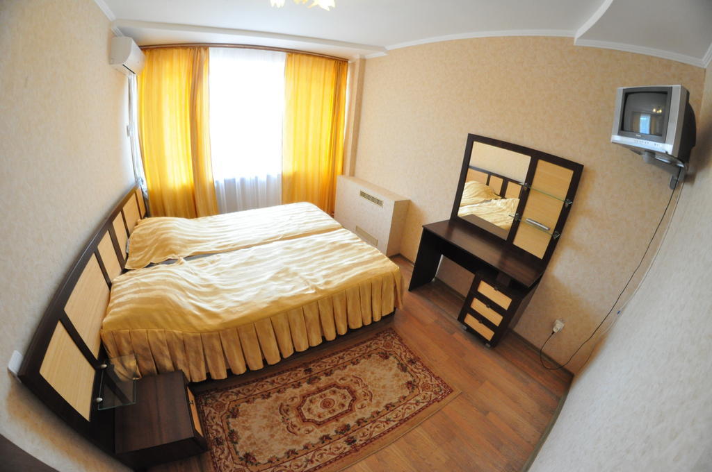 Tourist Poltava Hotel Room photo